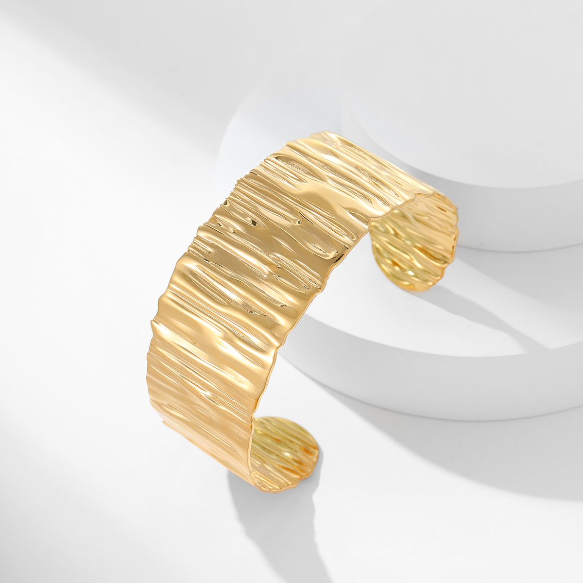 18K PVD镀金不锈钢复古锤纹手镯